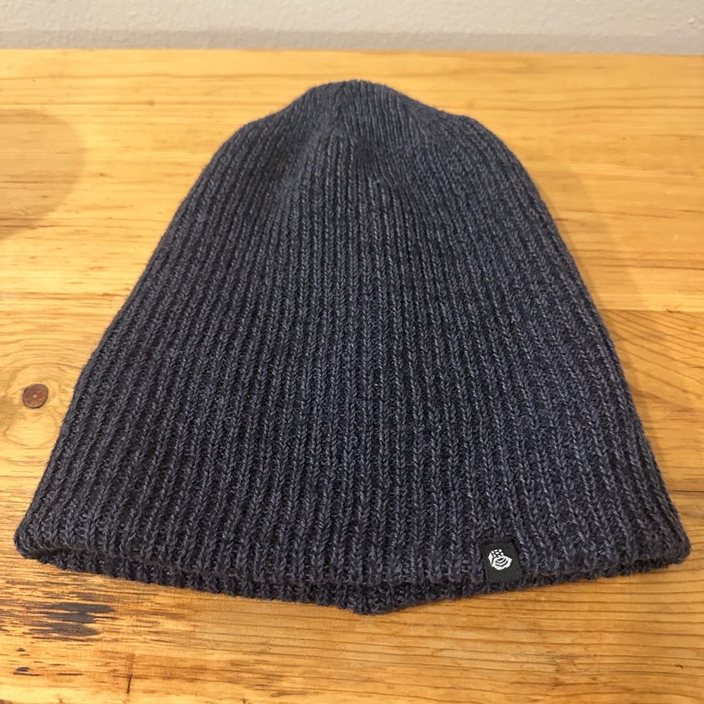 Mountain hardware Knit Beanie
